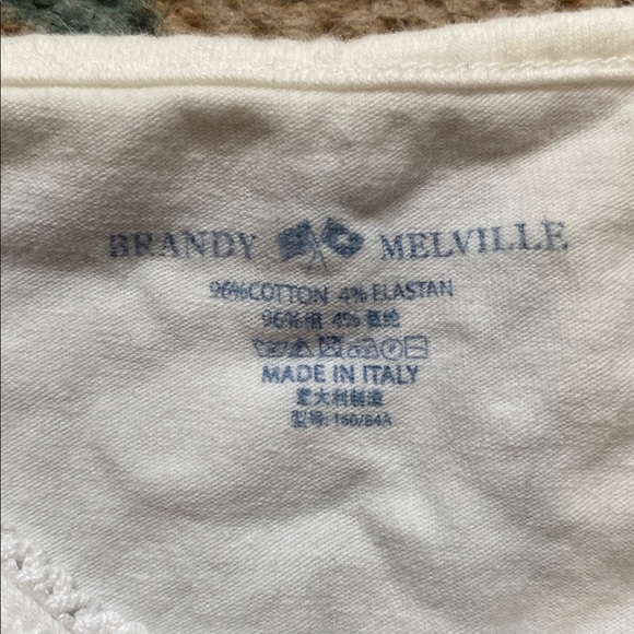 Brandy Melville Tiffany tank - Picture 2 of 2